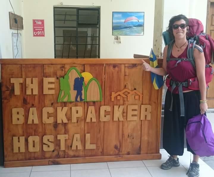 איבארה The Backpacker Hostal מראה חיצוני תמונה