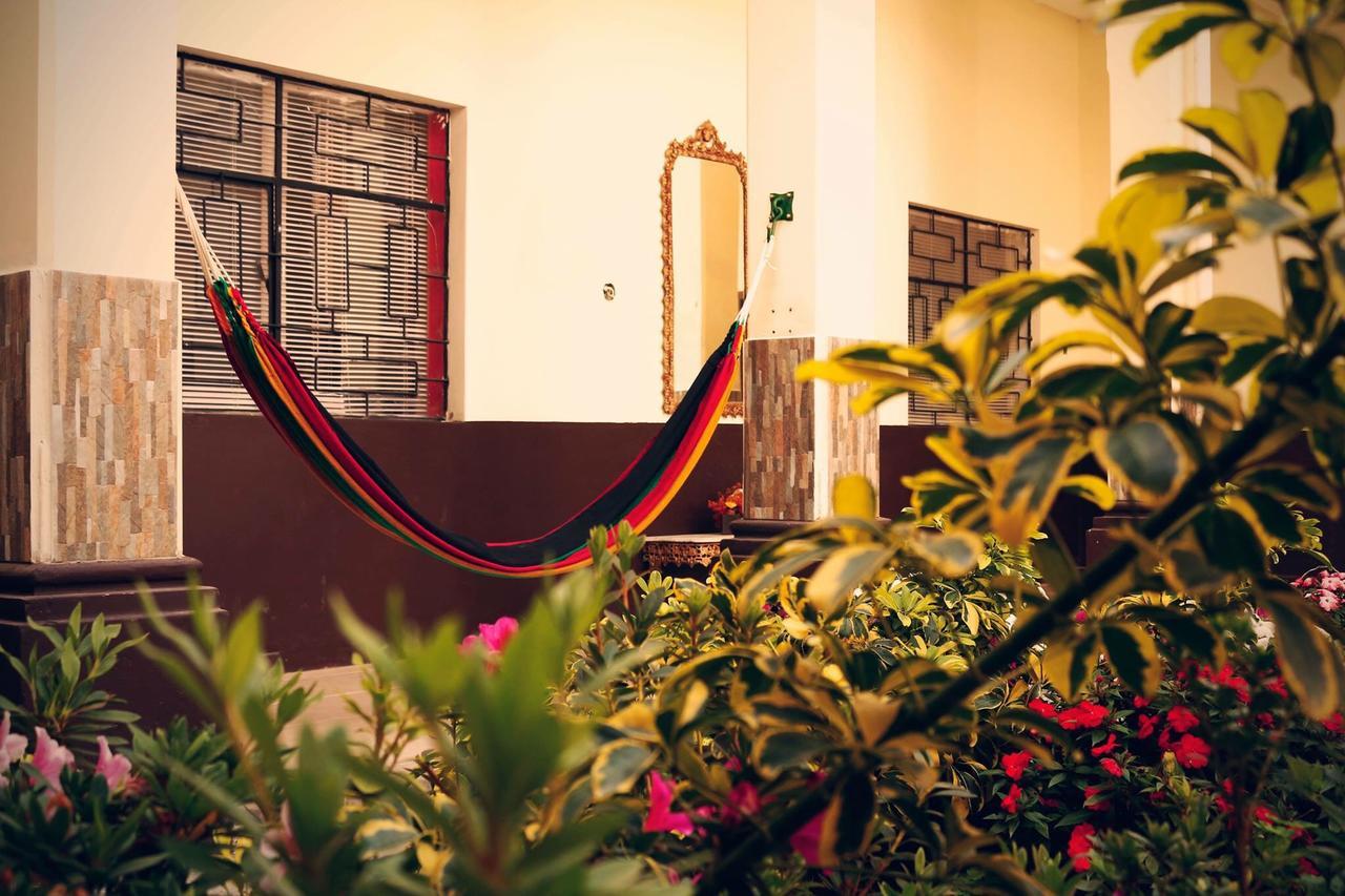 איבארה The Backpacker Hostal מראה חיצוני תמונה